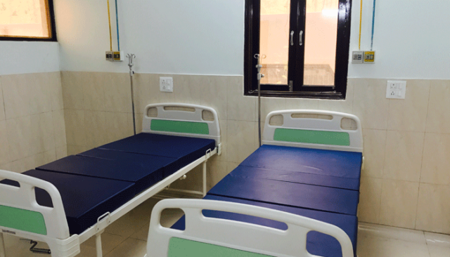 Emergency Hospital in Pitampura